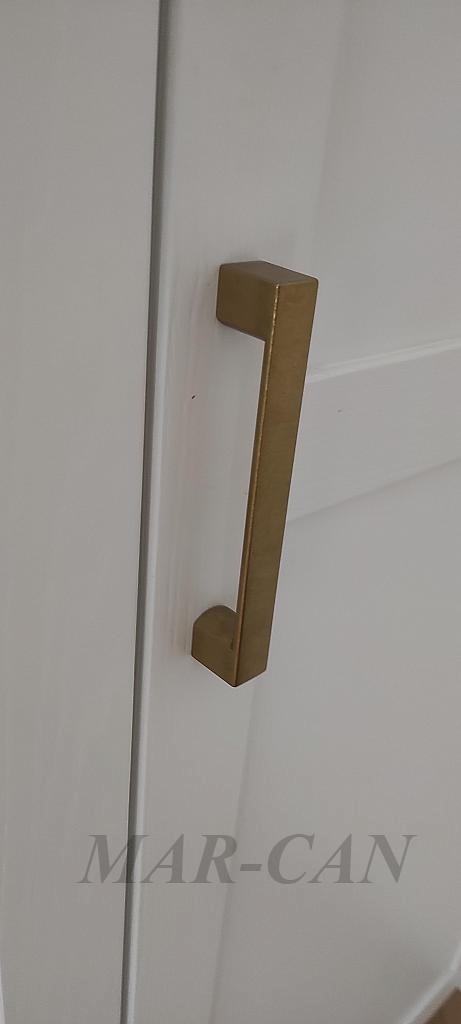 Detail úchytka starozlatá